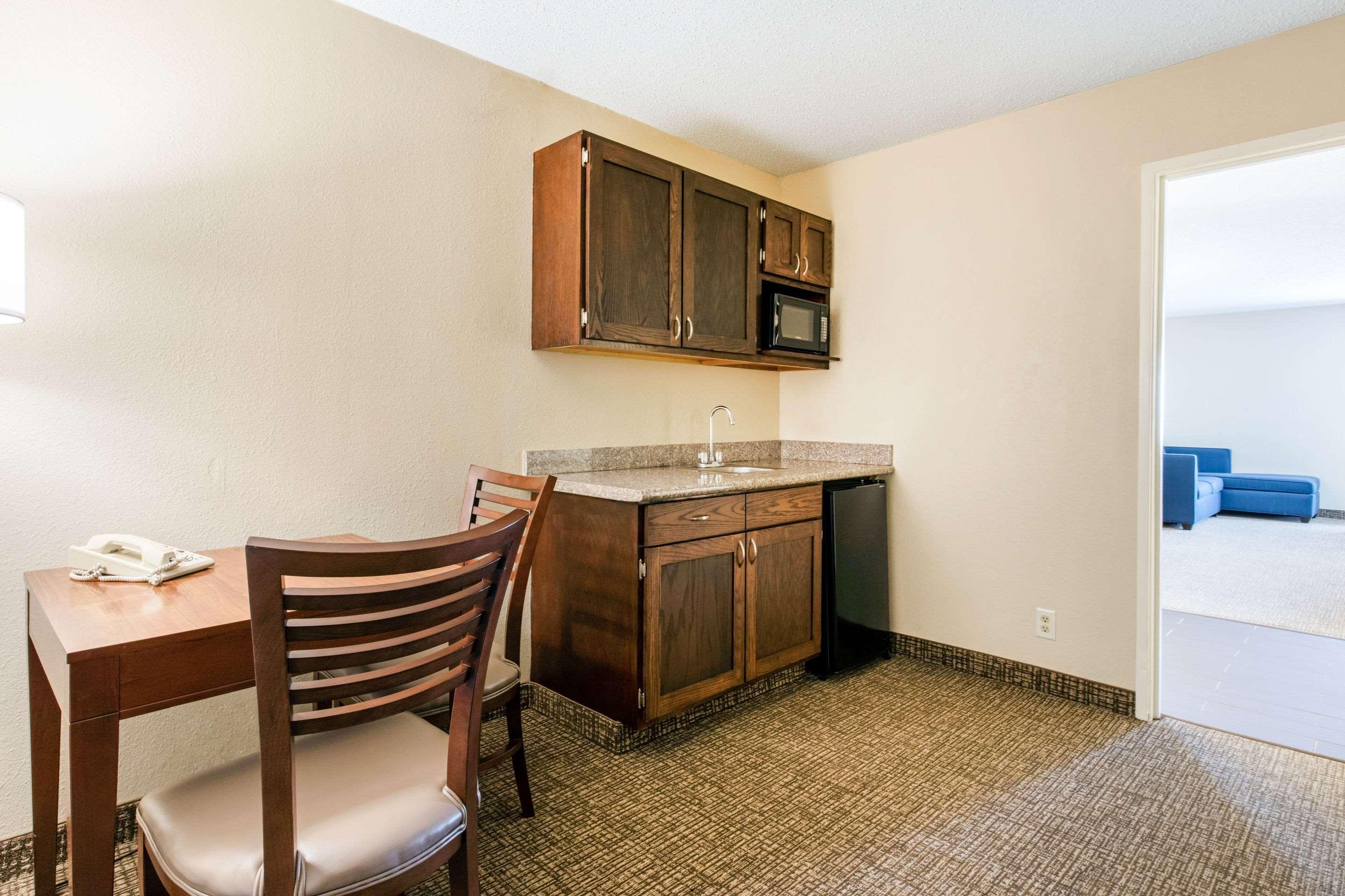 Comfort Inn & Suites Airport Little Rock Esterno foto