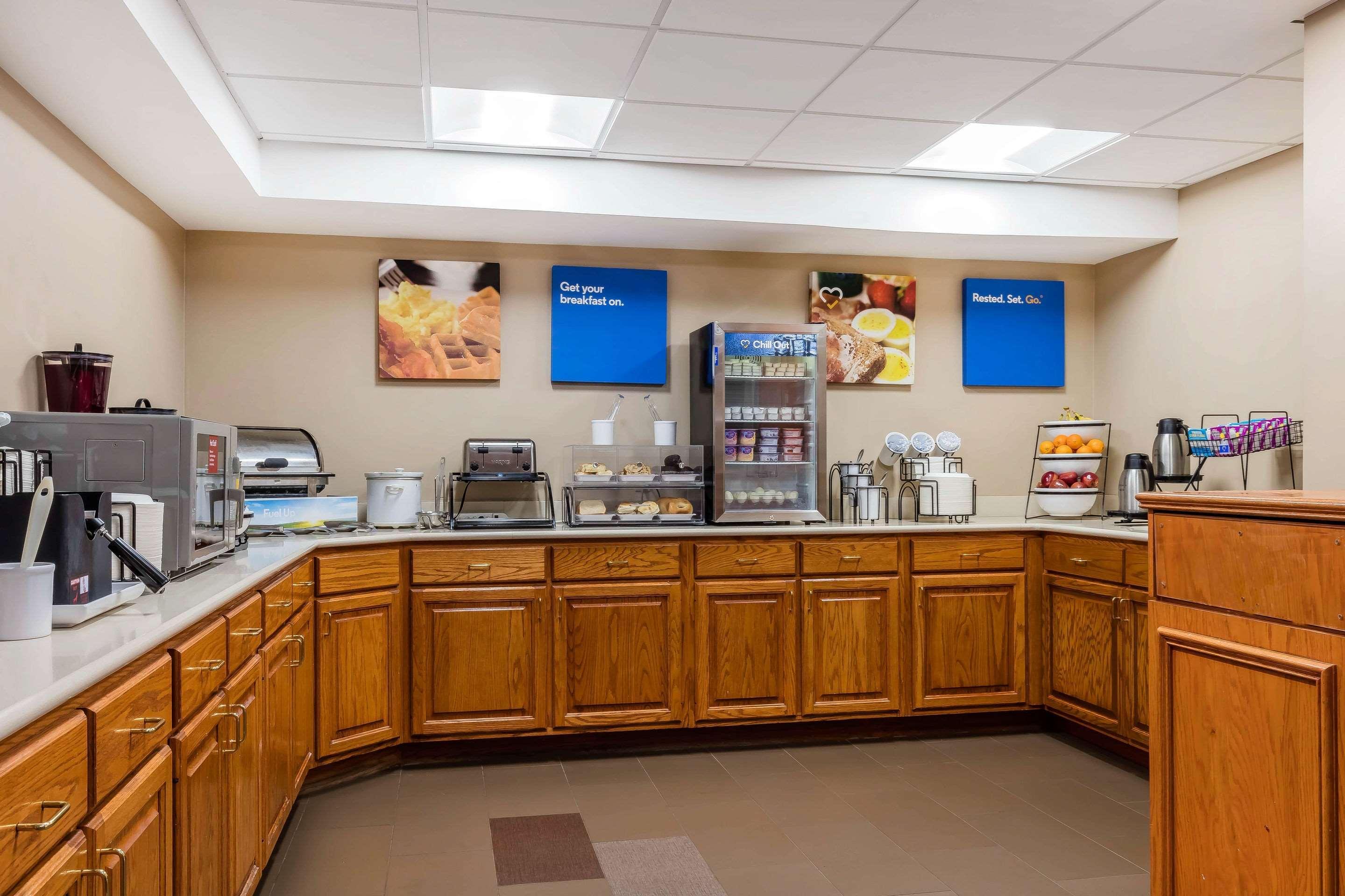 Comfort Inn & Suites Airport Little Rock Esterno foto
