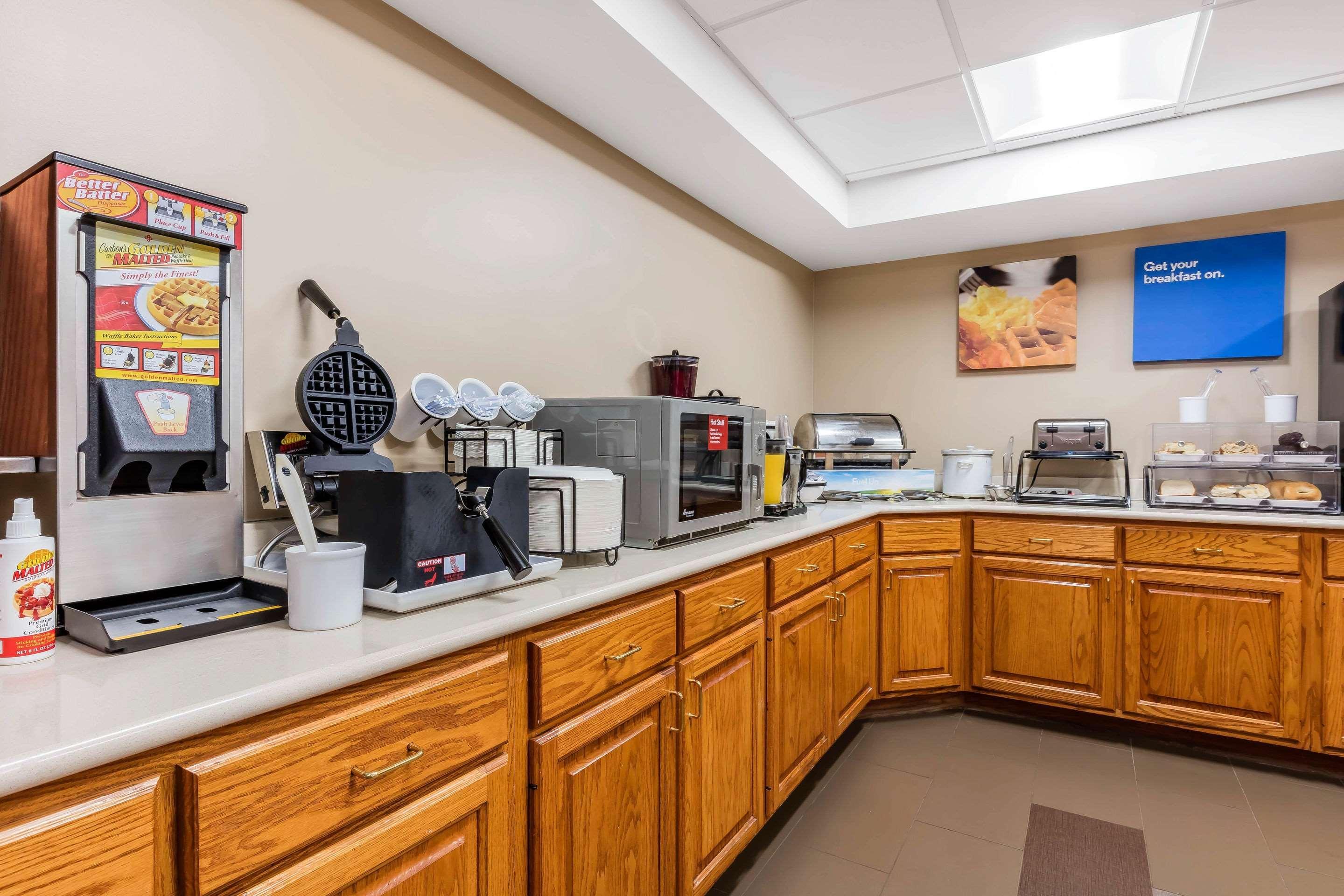 Comfort Inn & Suites Airport Little Rock Esterno foto