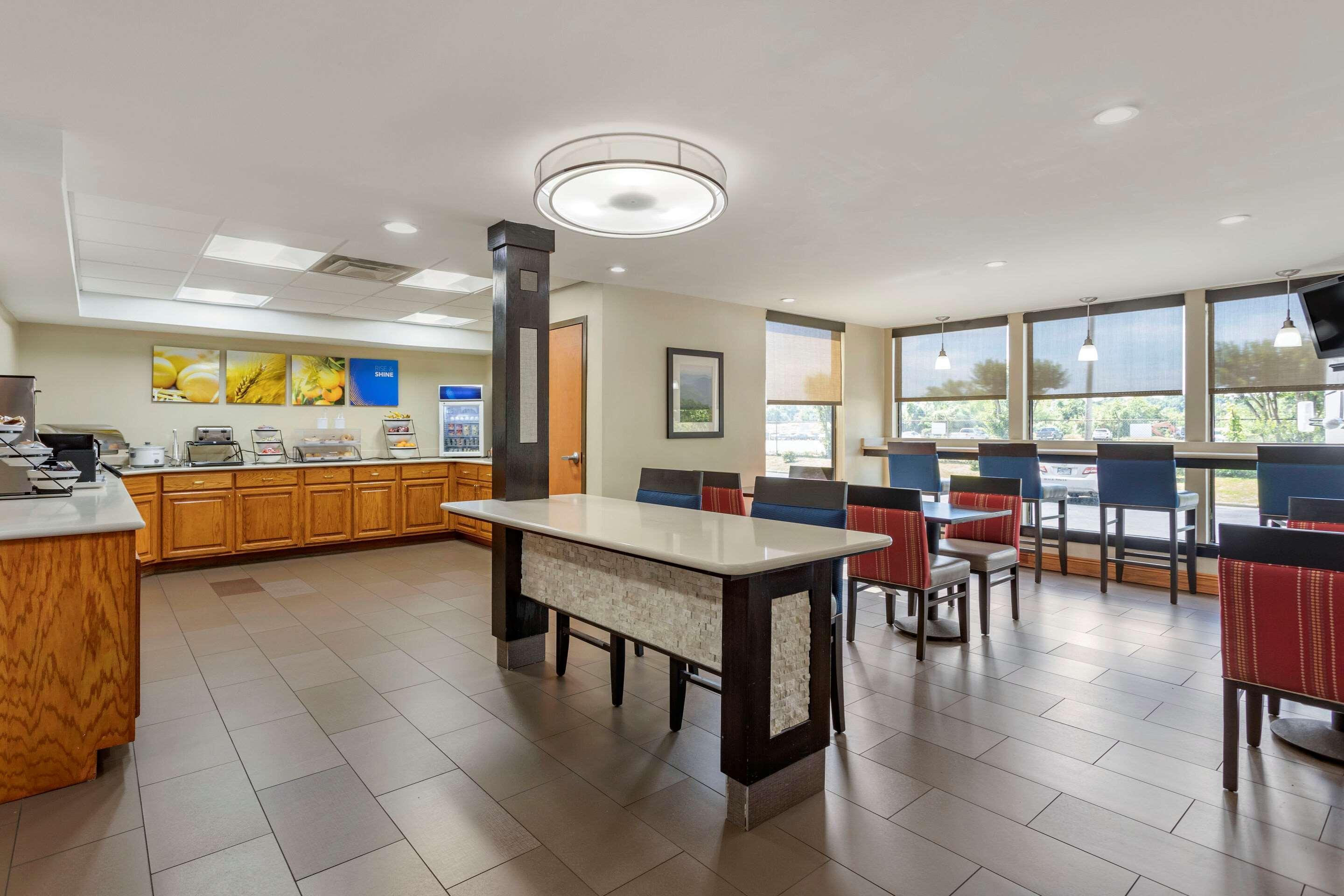 Comfort Inn & Suites Airport Little Rock Esterno foto